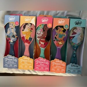 Disney princess wet brush NWT CHOOSE YOUR princess
